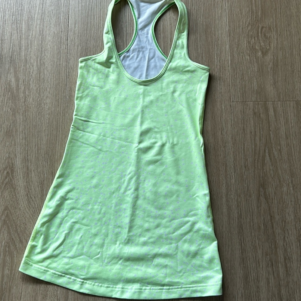 Lululemon tank top size 2